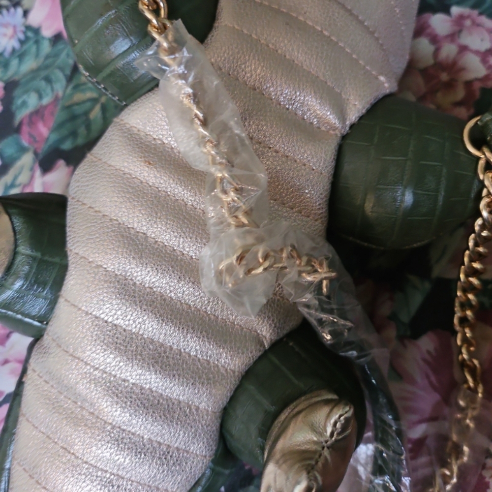 Green Crocodile Reptile Toy - Picture 7 of 7